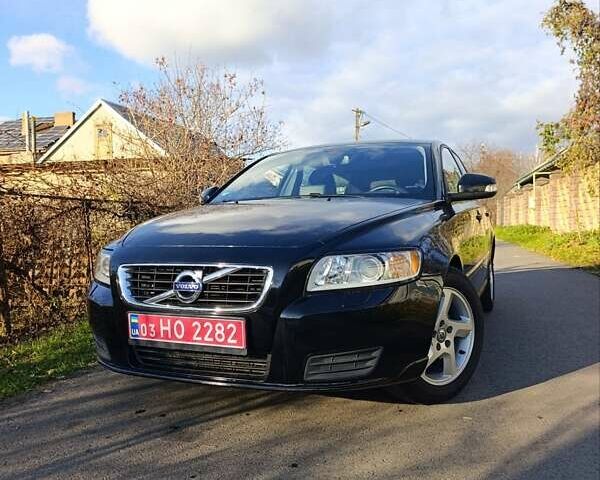 Черный Вольво В50, объемом двигателя 1.6 л и пробегом 236 тыс. км за 8400 $, фото 9 на Automoto.ua