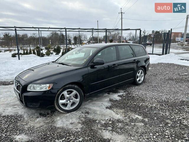 Чорний Вольво V50, об'ємом двигуна 1.56 л та пробігом 255 тис. км за 7300 $, фото 2 на Automoto.ua