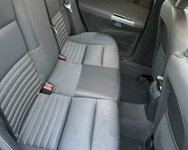 Черный Вольво В50, объемом двигателя 1.6 л и пробегом 232 тыс. км за 7600 $, фото 50 на Automoto.ua