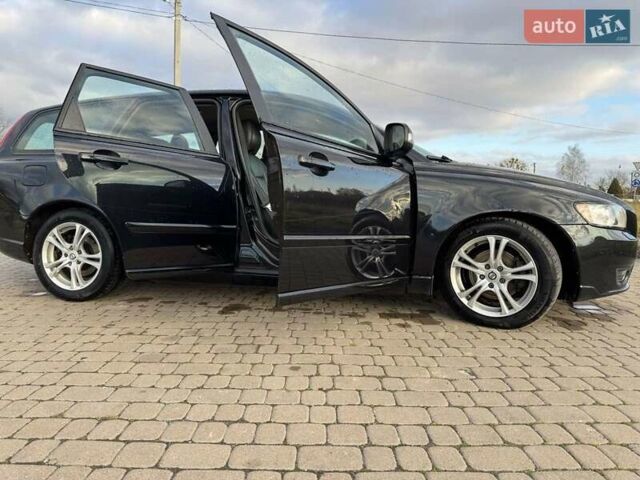 Черный Вольво В50, объемом двигателя 1.6 л и пробегом 215 тыс. км за 7600 $, фото 14 на Automoto.ua