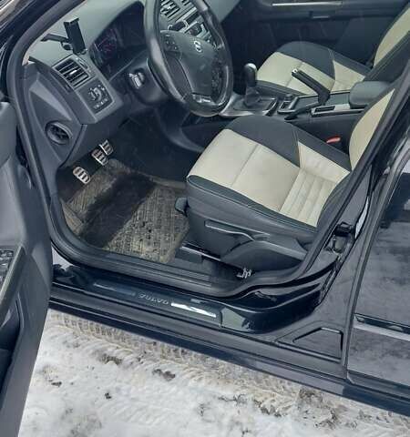 Черный Вольво В50, объемом двигателя 1.6 л и пробегом 276 тыс. км за 8699 $, фото 17 на Automoto.ua