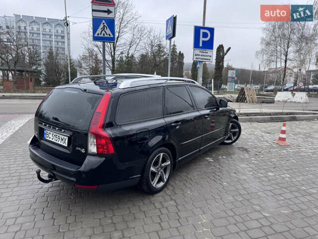 Черный Вольво В50, объемом двигателя 1.56 л и пробегом 237 тыс. км за 7600 $, фото 5 на Automoto.ua