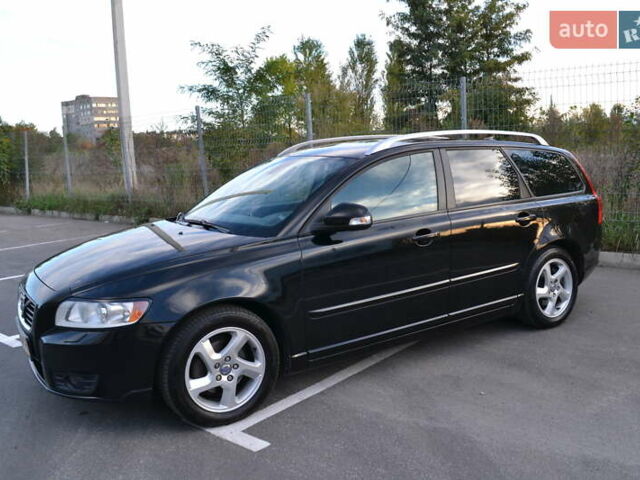 Черный Вольво В50, объемом двигателя 1.6 л и пробегом 218 тыс. км за 7600 $, фото 7 на Automoto.ua