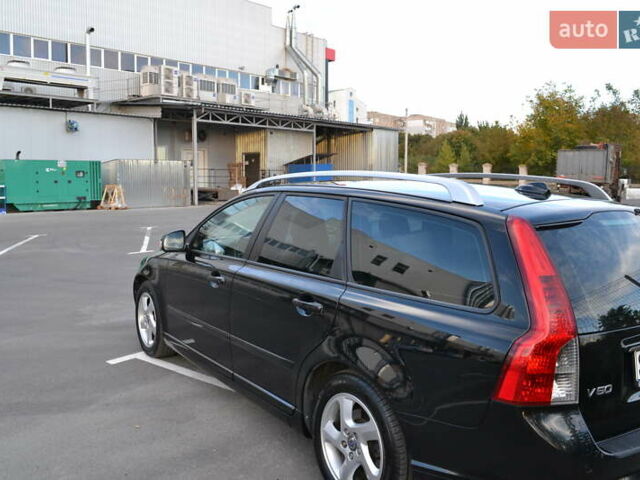 Черный Вольво В50, объемом двигателя 1.6 л и пробегом 218 тыс. км за 7600 $, фото 5 на Automoto.ua
