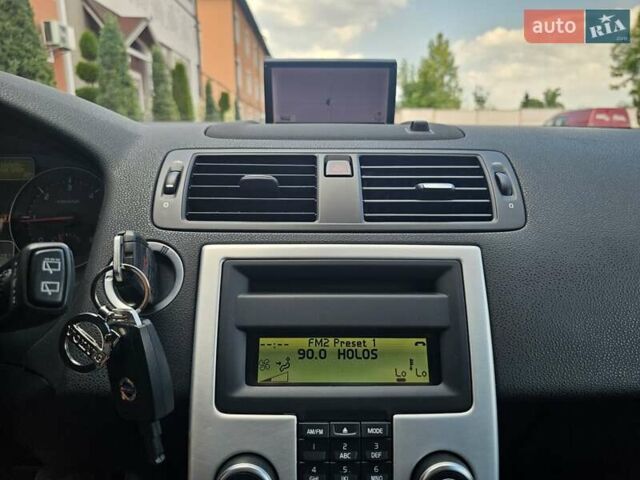 Черный Вольво В50, объемом двигателя 1.6 л и пробегом 210 тыс. км за 8499 $, фото 69 на Automoto.ua