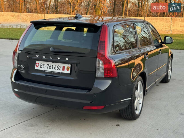 Черный Вольво В50, объемом двигателя 1.6 л и пробегом 235 тыс. км за 8850 $, фото 19 на Automoto.ua