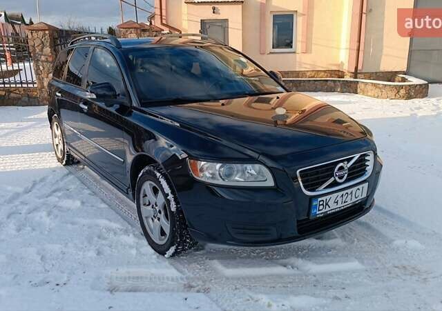 Чорний Вольво V50, об'ємом двигуна 1.6 л та пробігом 332 тис. км за 6750 $, фото 8 на Automoto.ua
