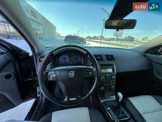 Чорний Вольво V50, об'ємом двигуна 1.56 л та пробігом 290 тис. км за 6700 $, фото 4 на Automoto.ua