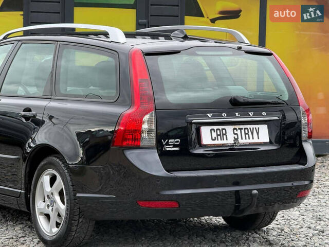 Черный Вольво В50, объемом двигателя 1.6 л и пробегом 230 тыс. км за 7999 $, фото 14 на Automoto.ua