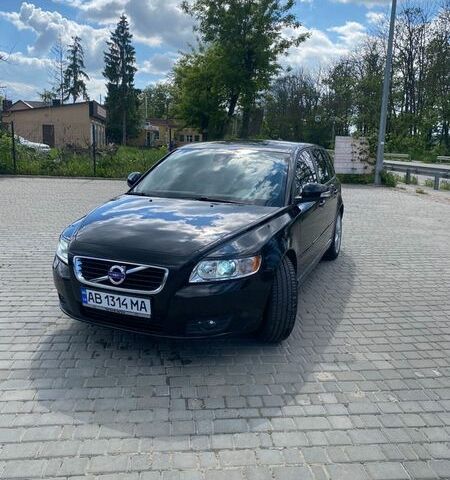 Чорний Вольво V50, об'ємом двигуна 2 л та пробігом 255 тис. км за 10200 $, фото 44 на Automoto.ua