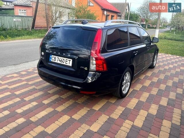 Черный Вольво В50, объемом двигателя 1.56 л и пробегом 246 тыс. км за 9200 $, фото 3 на Automoto.ua