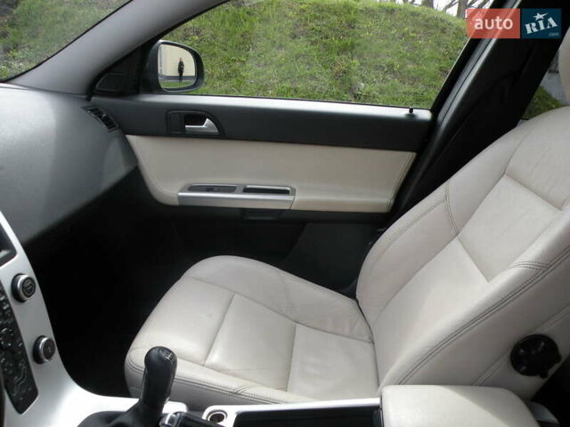 Черный Вольво В50, объемом двигателя 2 л и пробегом 194 тыс. км за 9200 $, фото 15 на Automoto.ua