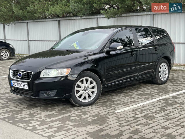 Черный Вольво В50, объемом двигателя 2 л и пробегом 279 тыс. км за 8750 $, фото 3 на Automoto.ua