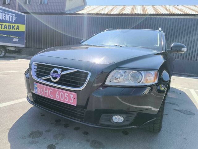 Чорний Вольво V50, об'ємом двигуна 1.6 л та пробігом 285 тис. км за 8500 $, фото 1 на Automoto.ua