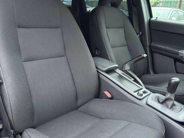 Черный Вольво В50, объемом двигателя 1.6 л и пробегом 266 тыс. км за 8900 $, фото 21 на Automoto.ua