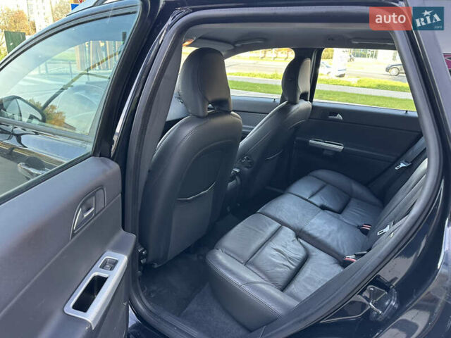 Чорний Вольво V50, об'ємом двигуна 2 л та пробігом 262 тис. км за 9850 $, фото 28 на Automoto.ua
