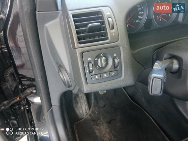 Чорний Вольво V50, об'ємом двигуна 1.6 л та пробігом 224 тис. км за 6950 $, фото 13 на Automoto.ua