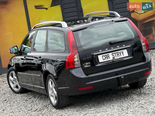 Черный Вольво В50, объемом двигателя 1.6 л и пробегом 230 тыс. км за 7999 $, фото 13 на Automoto.ua