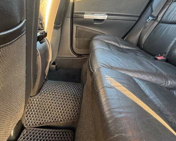 Черный Вольво В50, объемом двигателя 1.6 л и пробегом 215 тыс. км за 7600 $, фото 25 на Automoto.ua