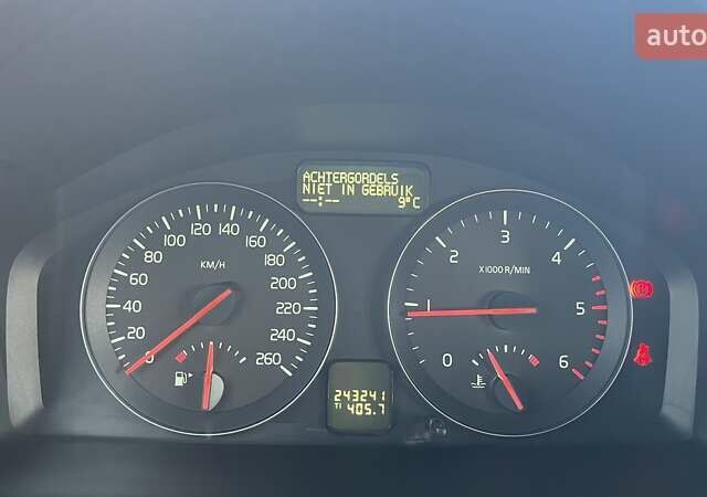 Черный Вольво В50, объемом двигателя 1.56 л и пробегом 243 тыс. км за 8200 $, фото 17 на Automoto.ua