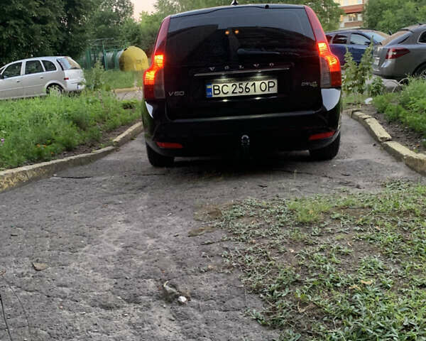 Черный Вольво В50, объемом двигателя 1.6 л и пробегом 307 тыс. км за 8200 $, фото 12 на Automoto.ua