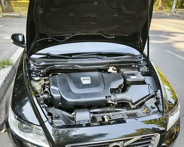Чорний Вольво V50, об'ємом двигуна 1.98 л та пробігом 209 тис. км за 7800 $, фото 44 на Automoto.ua