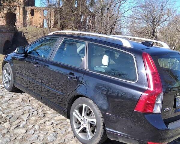 Черный Вольво В50, объемом двигателя 1.6 л и пробегом 186 тыс. км за 9000 $, фото 9 на Automoto.ua