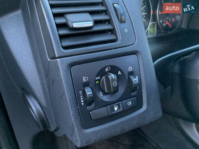 Черный Вольво В50, объемом двигателя 1.6 л и пробегом 252 тыс. км за 8200 $, фото 41 на Automoto.ua