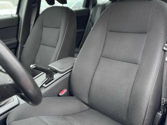 Черный Вольво В50, объемом двигателя 1.6 л и пробегом 213 тыс. км за 8900 $, фото 19 на Automoto.ua