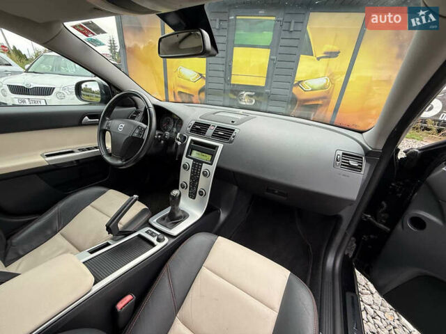 Вольво В50 2011 в Стрые на Automoto.ua Черный Вольво В50, объемом двигателя 1.6 л и пробегом 230 тыс. км за 8250 $, фото 40 на Automoto.ua