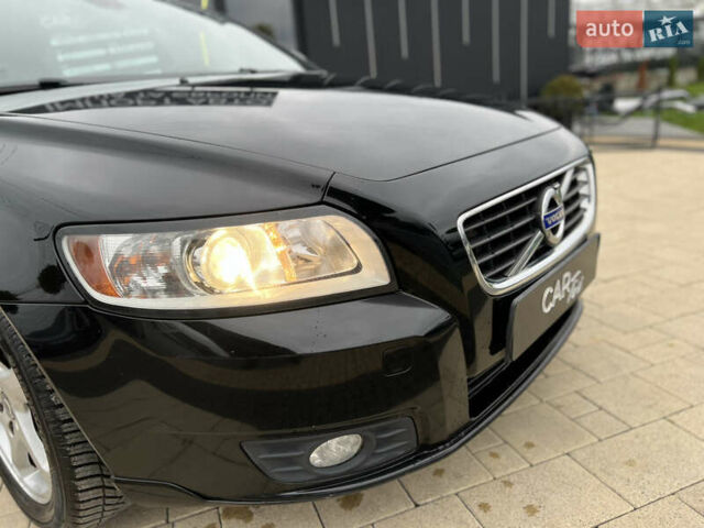 Чорний Вольво V50, об'ємом двигуна 1.6 л та пробігом 244 тис. км за 7700 $, фото 5 на Automoto.ua