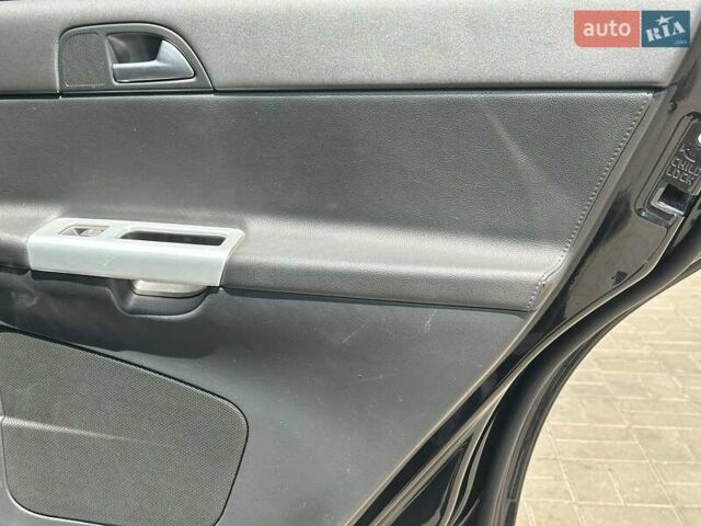 Черный Вольво В50, объемом двигателя 1.6 л и пробегом 235 тыс. км за 8590 $, фото 16 на Automoto.ua