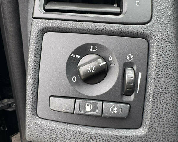 Черный Вольво В50, объемом двигателя 2 л и пробегом 200 тыс. км за 11300 $, фото 39 на Automoto.ua