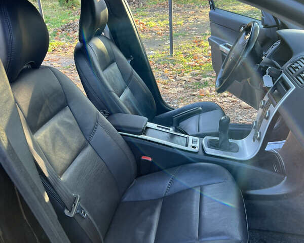 Черный Вольво В50, объемом двигателя 1.6 л и пробегом 228 тыс. км за 8999 $, фото 38 на Automoto.ua