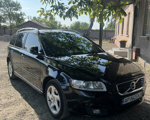 Чорний Вольво V50, об'ємом двигуна 1.6 л та пробігом 202 тис. км за 8999 $, фото 2 на Automoto.ua