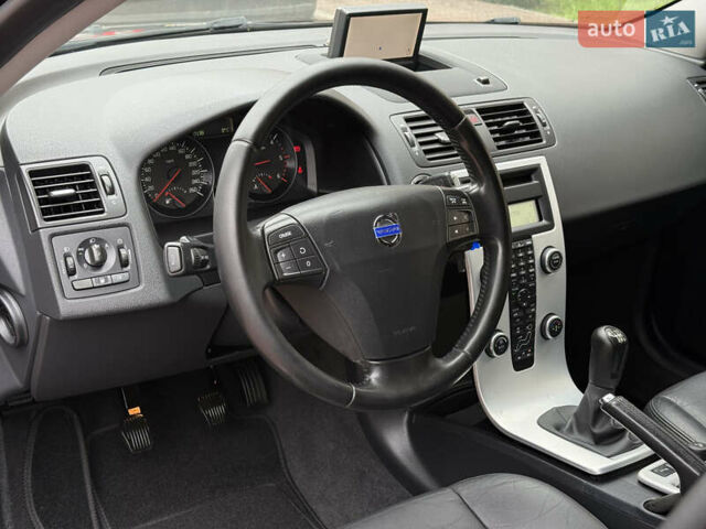 Чорний Вольво V50, об'ємом двигуна 1.6 л та пробігом 242 тис. км за 8900 $, фото 47 на Automoto.ua