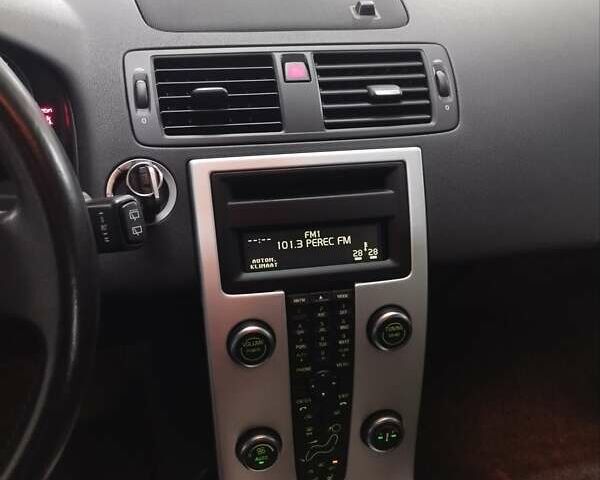 Чорний Вольво V50, об'ємом двигуна 1.6 л та пробігом 192 тис. км за 8750 $, фото 15 на Automoto.ua