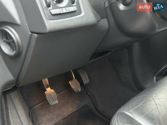 Чорний Вольво V50, об'ємом двигуна 1.56 л та пробігом 276 тис. км за 8750 $, фото 18 на Automoto.ua