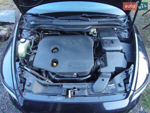 Чорний Вольво V50, об'ємом двигуна 1.6 л та пробігом 240 тис. км за 8350 $, фото 1 на Automoto.ua