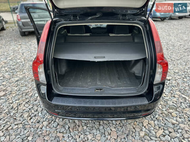 Черный Вольво В50, объемом двигателя 1.6 л и пробегом 189 тыс. км за 8000 $, фото 29 на Automoto.ua