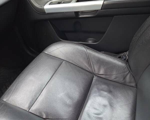 Черный Вольво В50, объемом двигателя 1.56 л и пробегом 248 тыс. км за 8400 $, фото 11 на Automoto.ua