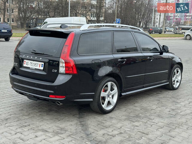 Черный Вольво В50, объемом двигателя 2 л и пробегом 167 тыс. км за 11700 $, фото 28 на Automoto.ua