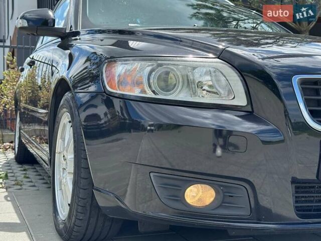 Черный Вольво В50, объемом двигателя 1.6 л и пробегом 236 тыс. км за 8650 $, фото 10 на Automoto.ua