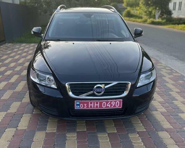 Черный Вольво В50, объемом двигателя 1.6 л и пробегом 237 тыс. км за 9100 $, фото 17 на Automoto.ua