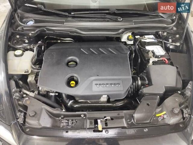 Чорний Вольво V50, об'ємом двигуна 1.6 л та пробігом 192 тис. км за 8750 $, фото 35 на Automoto.ua