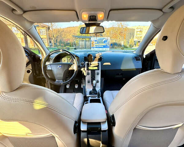 Чорний Вольво V50, об'ємом двигуна 1.56 л та пробігом 242 тис. км за 8200 $, фото 18 на Automoto.ua