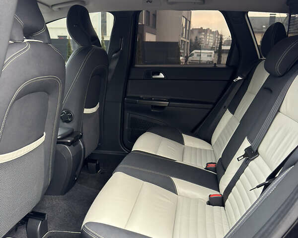 Черный Вольво В50, объемом двигателя 2 л и пробегом 167 тыс. км за 11700 $, фото 56 на Automoto.ua