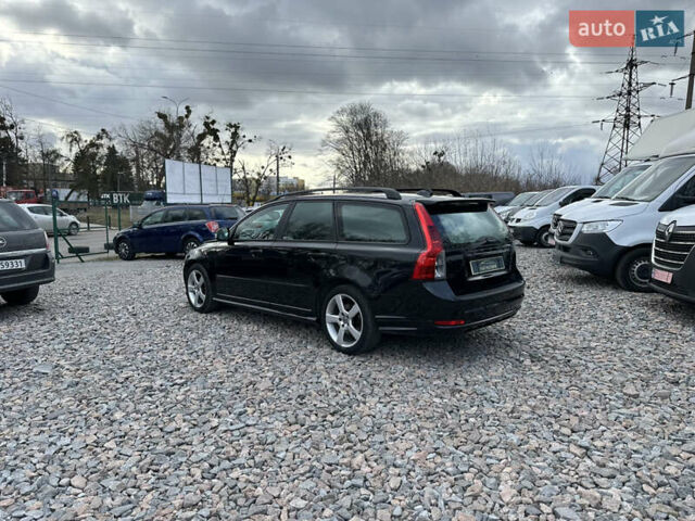 Черный Вольво В50, объемом двигателя 1.6 л и пробегом 189 тыс. км за 8000 $, фото 7 на Automoto.ua