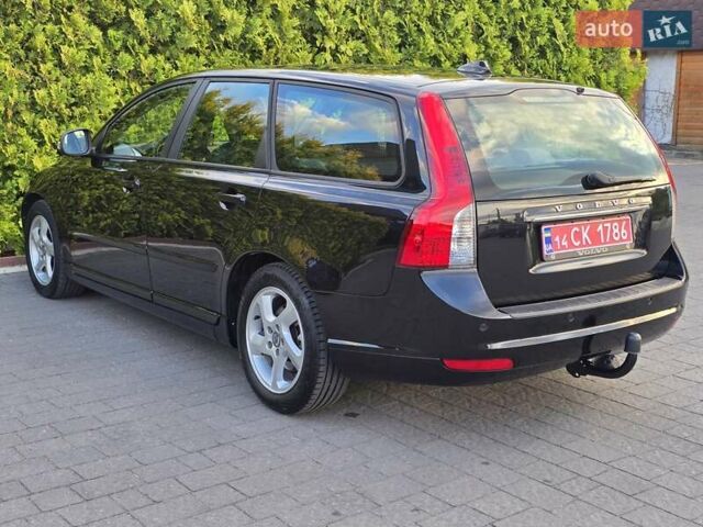 Черный Вольво В50, объемом двигателя 1.6 л и пробегом 192 тыс. км за 8799 $, фото 110 на Automoto.ua
