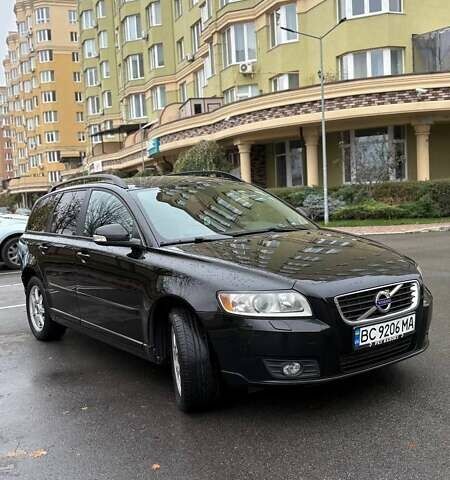 Черный Вольво В50, объемом двигателя 1.6 л и пробегом 320 тыс. км за 7800 $, фото 30 на Automoto.ua